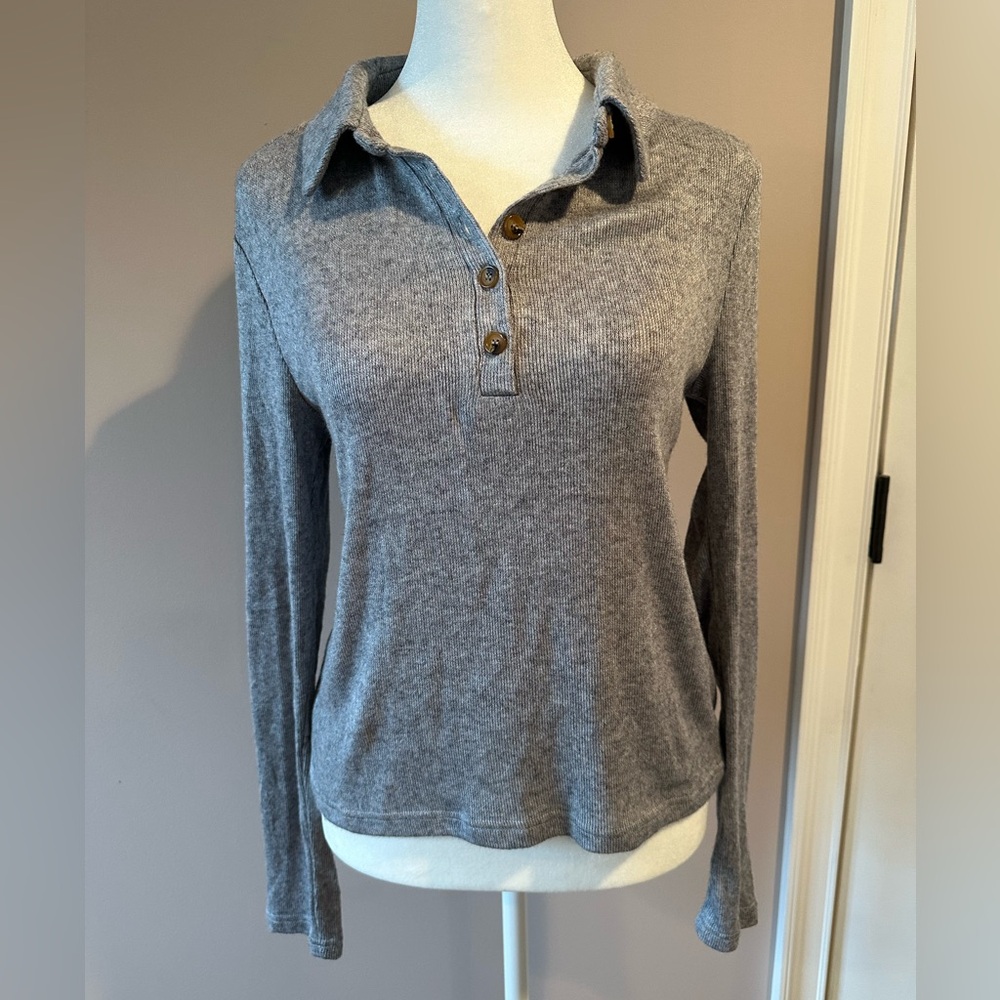 Walter Baker Gray Button Down Women's Shirt